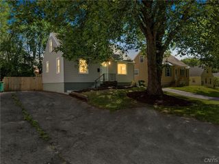 123 Millen Drive, Clay, NY 13212