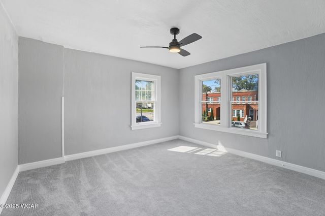 233 S Kenilworth Avenue, Lima, OH 45805