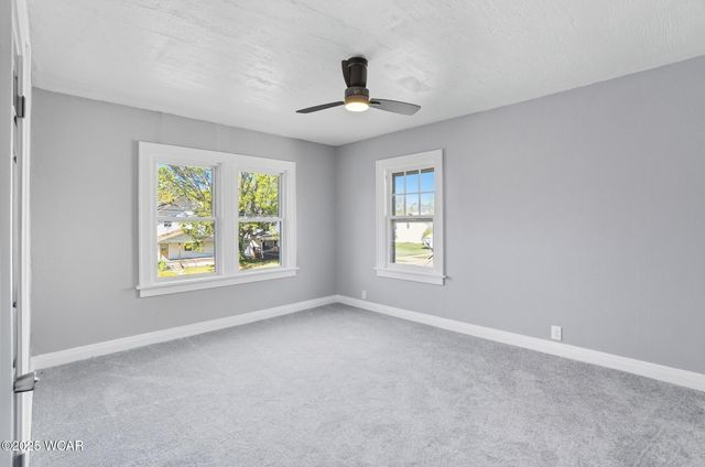 233 S Kenilworth Avenue, Lima, OH 45805