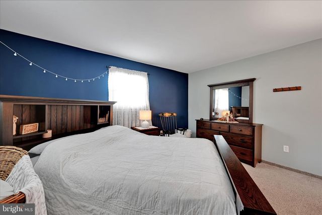 175 STRACK DR, Myerstown, PA 17067