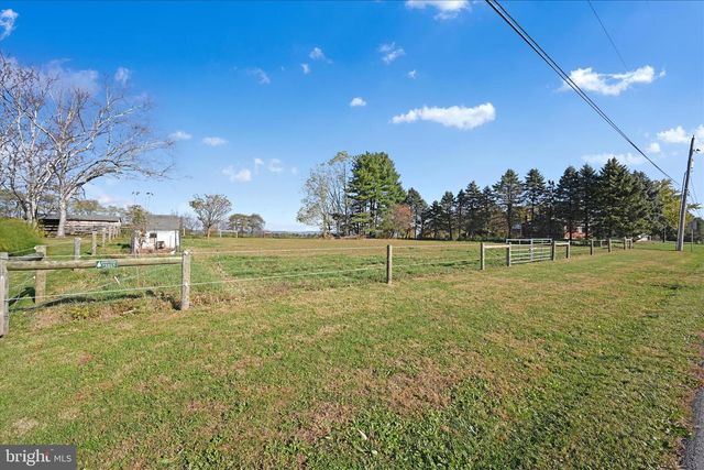 175 STRACK DR, Myerstown, PA 17067