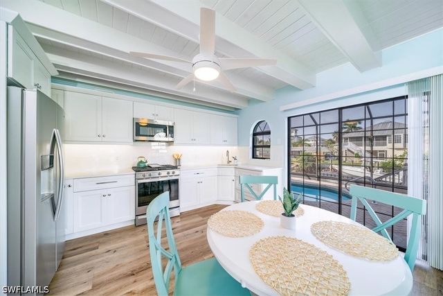 1283 Grand Canal DR, Naples, FL 34110