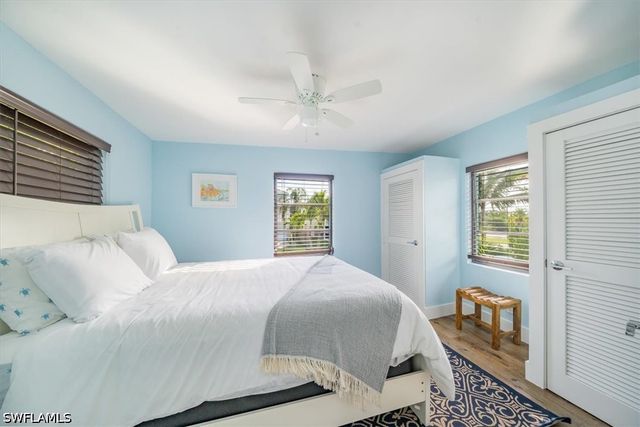 1283 Grand Canal DR, Naples, FL 34110