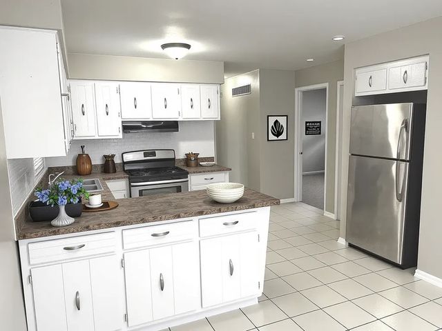 856 Mackinaw Avenue, Calumet City, IL 60409