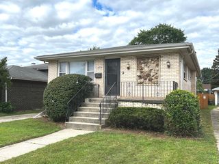 856 Mackinaw Avenue, Calumet City, IL 60409