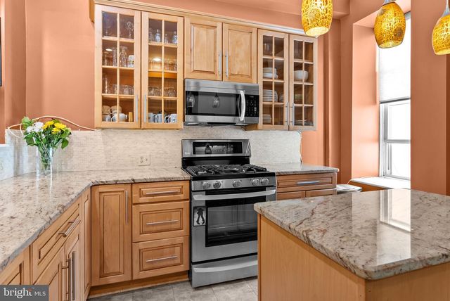 1518 MOUNT VERNON ST #3, Philadelphia, PA 19130