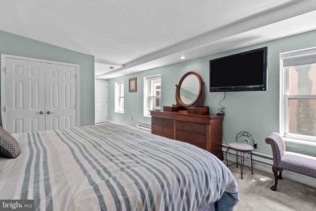 1518 MOUNT VERNON ST #3, Philadelphia, PA 19130