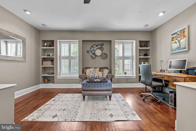 1518 MOUNT VERNON ST #3, Philadelphia, PA 19130