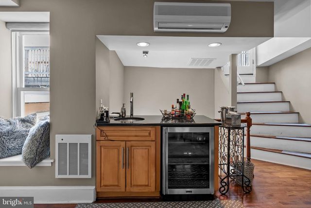 1518 MOUNT VERNON ST #3, Philadelphia, PA 19130