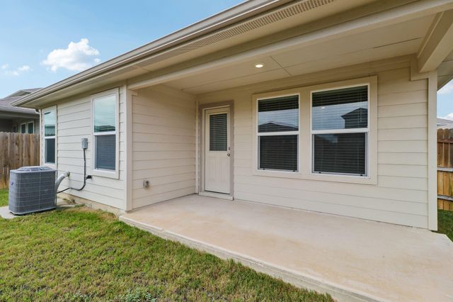 12317 Token TRL, Elgin, TX 78621