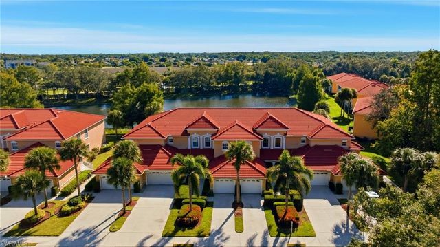 13831 Eagle Ridge Lakes DR 202, Fort Myers, FL 33912