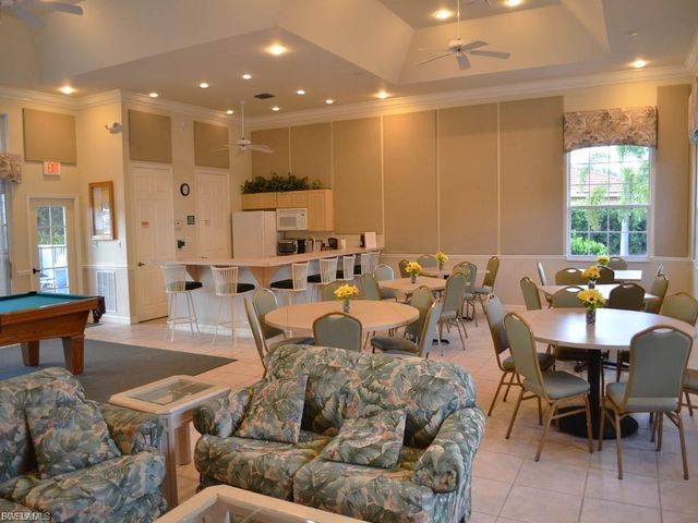 13831 Eagle Ridge Lakes DR 202, Fort Myers, FL 33912