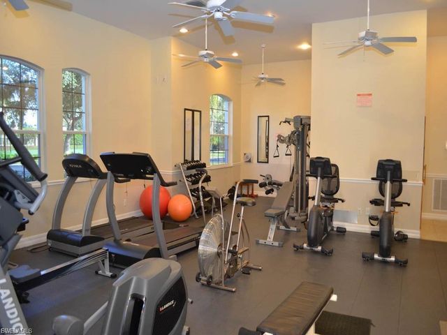 13831 Eagle Ridge Lakes DR 202, Fort Myers, FL 33912