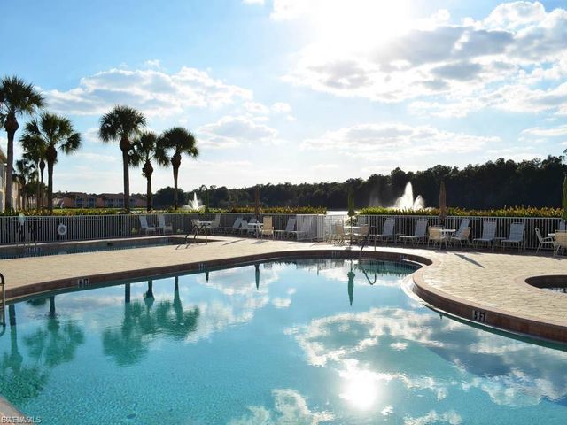 13831 Eagle Ridge Lakes DR 202, Fort Myers, FL 33912