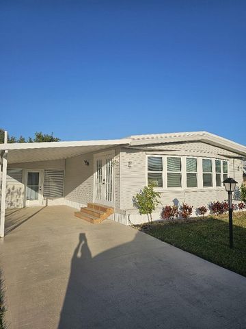 179 NE Emerald Drive, Jensen Beach, FL 34957