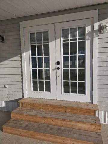 179 NE Emerald Drive, Jensen Beach, FL 34957