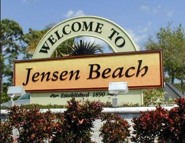 179 NE Emerald Drive, Jensen Beach, FL 34957