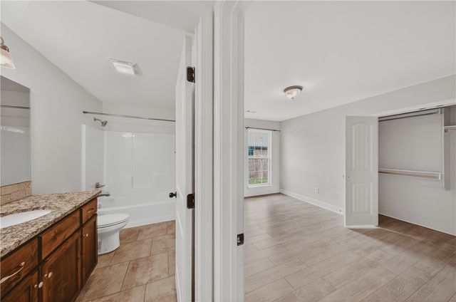 611 Arkansas Black, Centerton, AR 72712