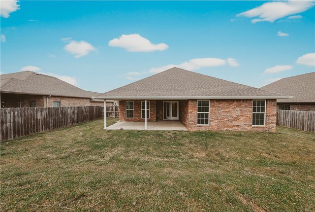 611 Arkansas Black, Centerton, AR 72712