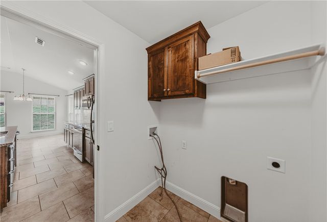 611 Arkansas Black, Centerton, AR 72712