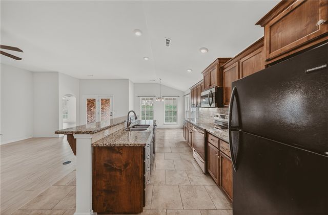 611 Arkansas Black, Centerton, AR 72712