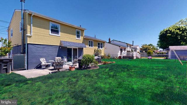 28 WASHINGTON AVE, Beverly, NJ 08010