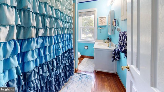 28 WASHINGTON AVE, Beverly, NJ 08010