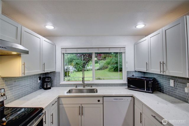 4722 197th Place NE, Arlington, WA 98223