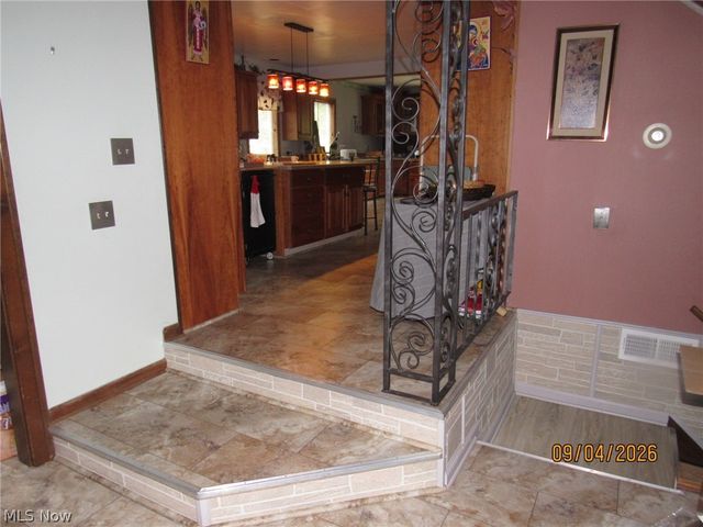1733 E 238th Street, Euclid, OH 44117