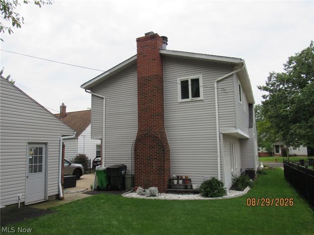 1733 E 238th Street, Euclid, OH 44117