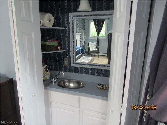1733 E 238th Street, Euclid, OH 44117