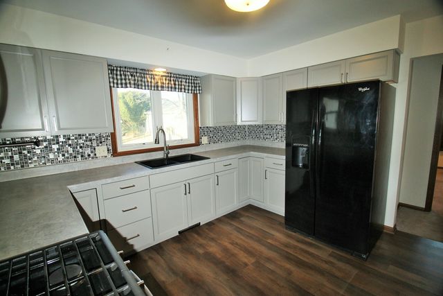 451 31st Avenue, East Moline, IL 61244