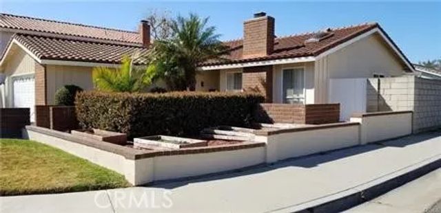 20371 Running Springs Lane, Huntington Beach, CA 92646