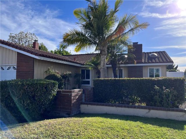 20371 Running Springs Lane, Huntington Beach, CA 92646