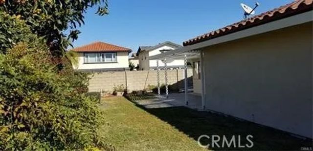 20371 Running Springs Lane, Huntington Beach, CA 92646