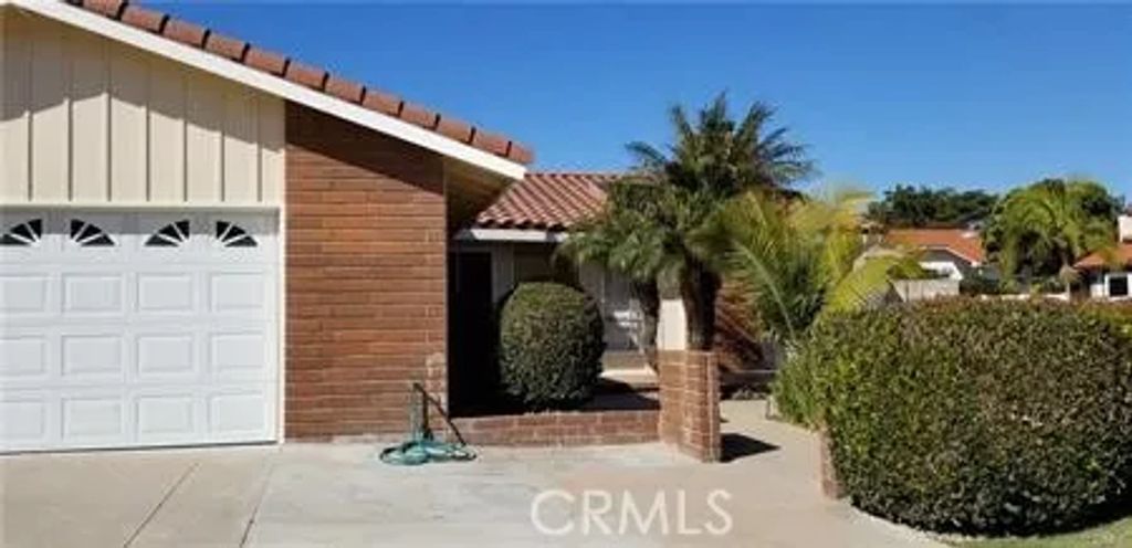 20371 Running Springs Lane, Huntington Beach, CA 92646