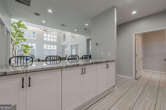 901 Summit North Drive NE 901, Atlanta, GA 30324