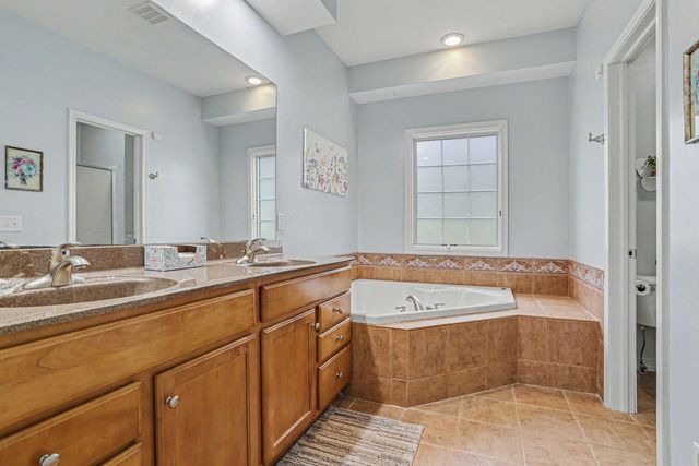116 St Andrews Court, Battle Creek, MI 49015