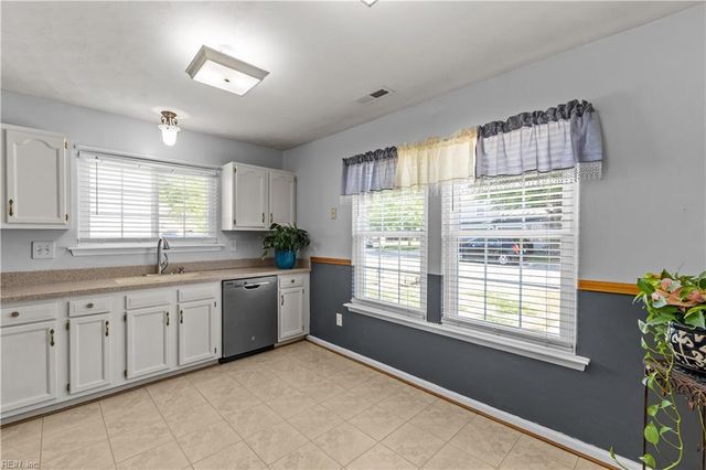 6369 Scottsfield DR, Suffolk, VA 23435