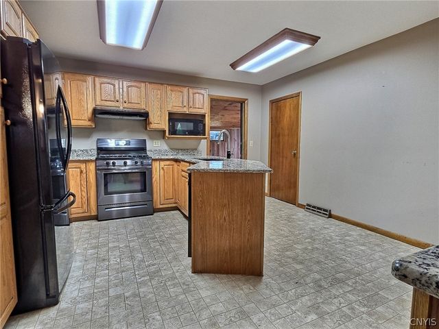 6635 Cooper Street, Westmoreland, NY 13490