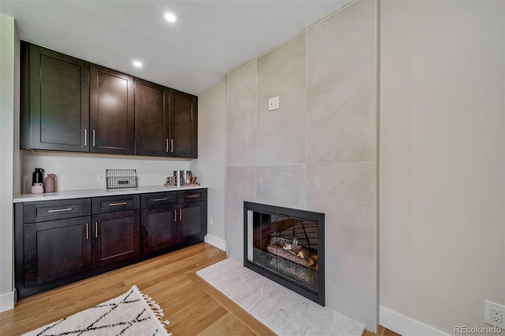 Image 11 of property listing at 22 N Ranch Road, Littleton, CO 80127