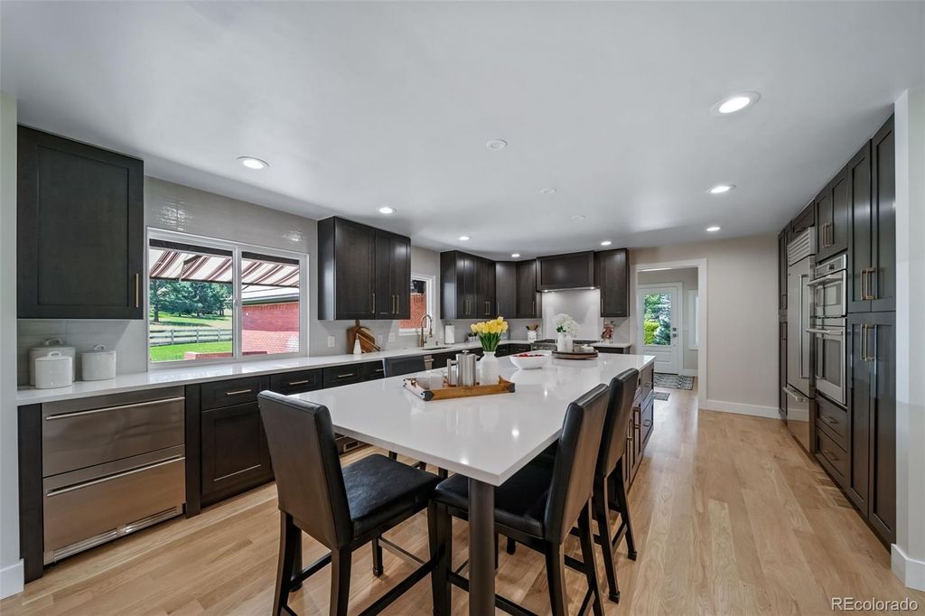 Image 2 of property listing at 22 N Ranch Road, Littleton, CO 80127