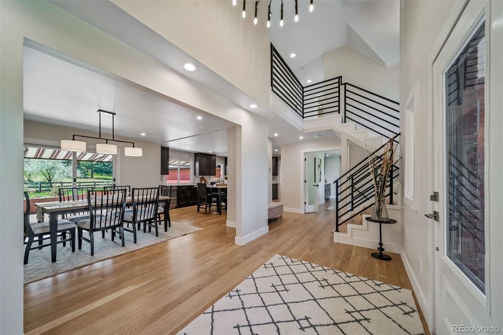 Image 3 of property listing at 22 N Ranch Road, Littleton, CO 80127