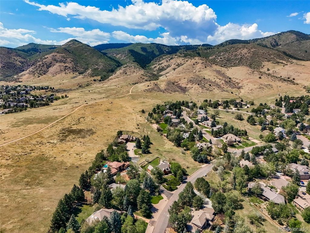 Image 43 of property listing at 22 N Ranch Road, Littleton, CO 80127