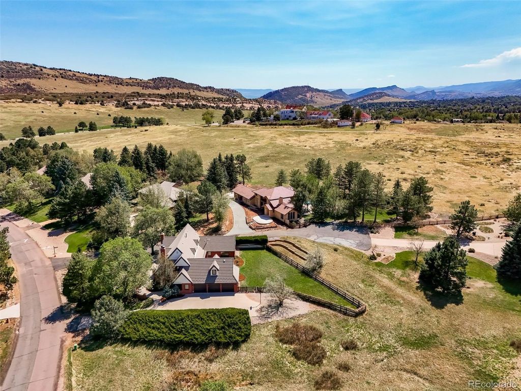 Image 46 of property listing at 22 N Ranch Road, Littleton, CO 80127