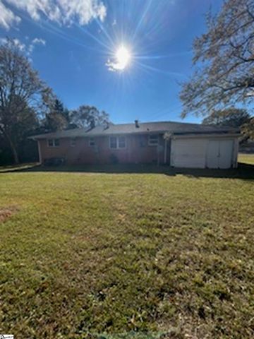 2288 Cannon Bottom Road, Belton, SC 29627