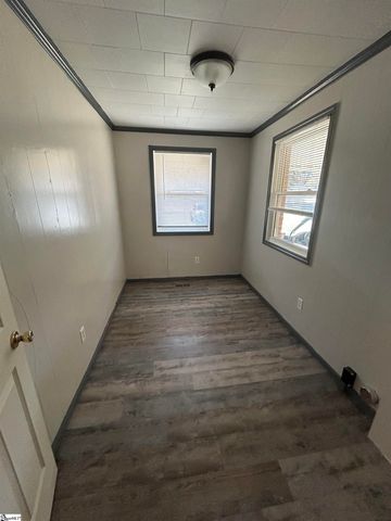 2288 Cannon Bottom Road, Belton, SC 29627