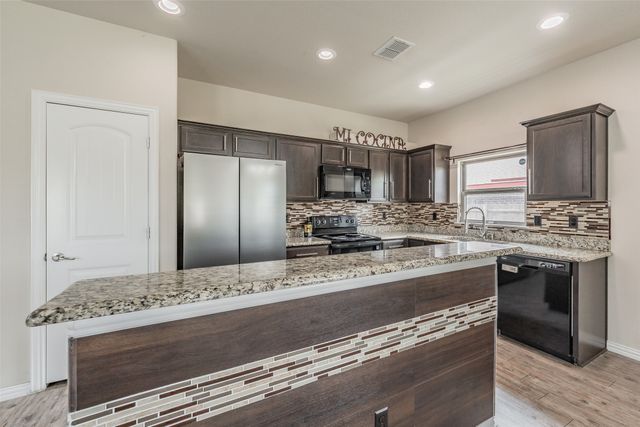 2841 Mesquite Road, Fort Worth, TX 76111