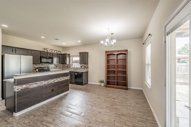 2841 Mesquite Road, Fort Worth, TX 76111