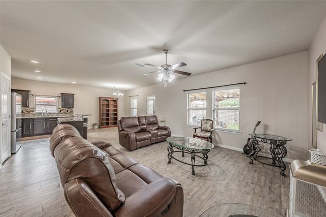 2841 Mesquite Road, Fort Worth, TX 76111